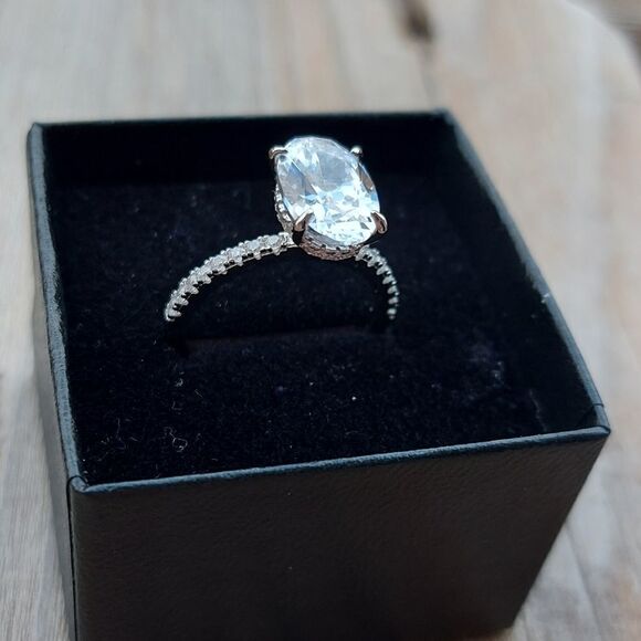 5 Carat Simulated Diamond Oval Sterling Silver Engagement Ring - Picture 8 of 16